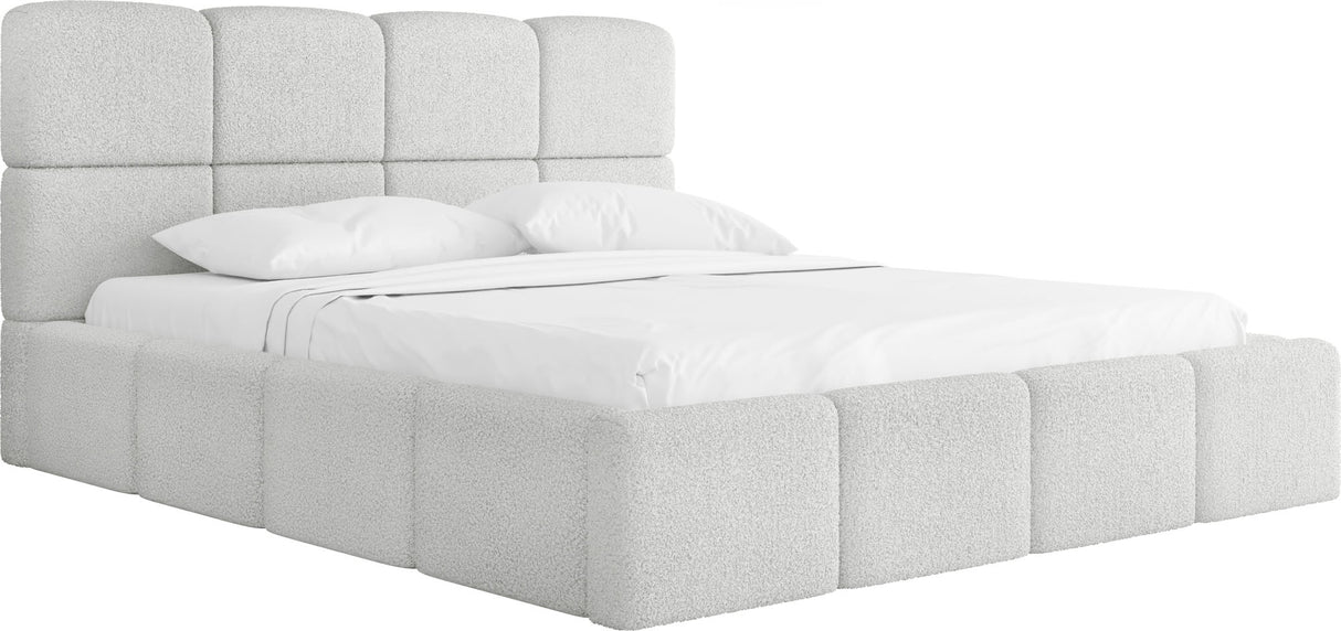 61a51900b897e2cf6a6c1e5857ffff43ffa15041_Elle_83