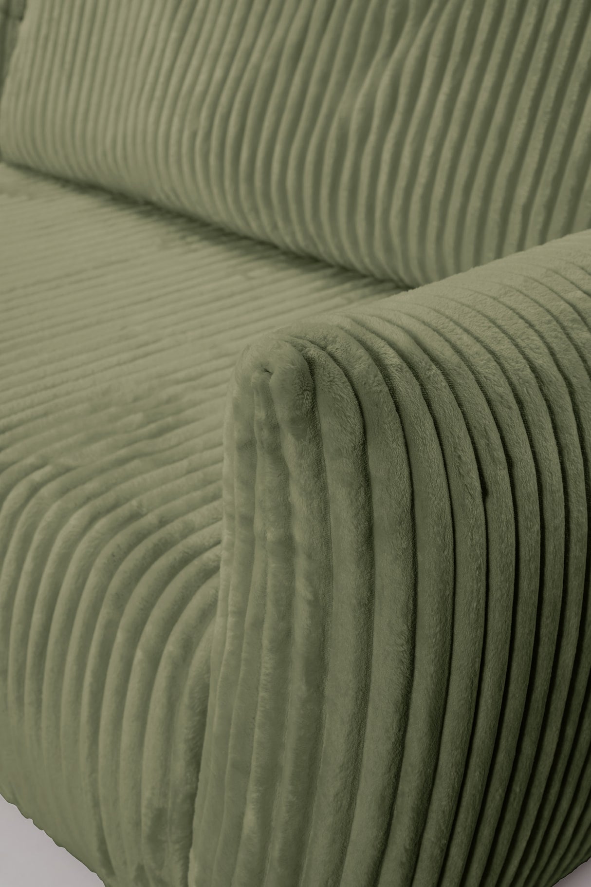 3654261576f71f6ce8205743f95c911c1edb74c3_ALLORA_naroz__nik___detal_1__Tilia_37_