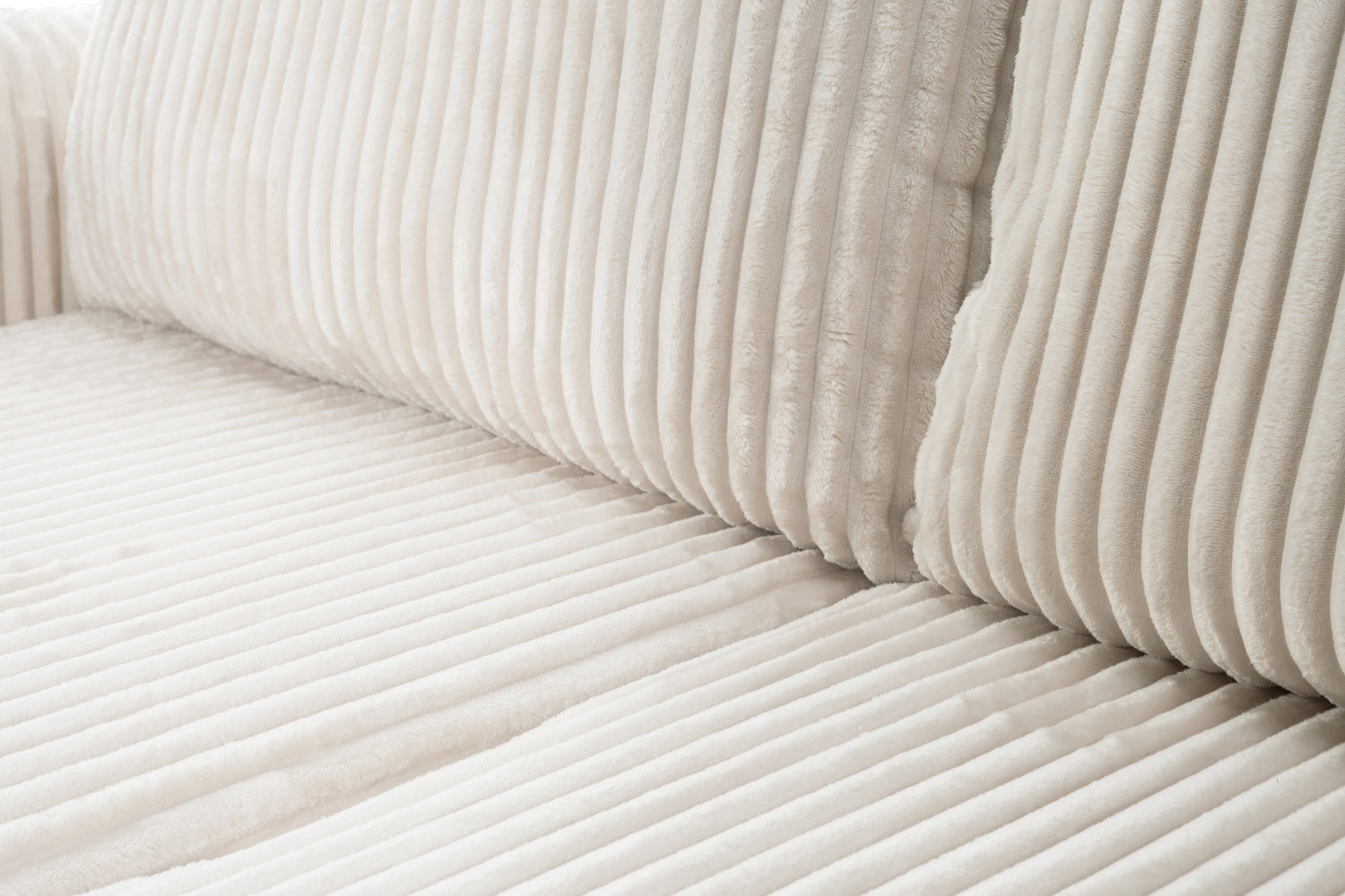 0a10d29e9fc5f9d6f8f124e20110a5dccef1f0cc_ALLORA_naroz__nik___detal_4__Tilia_01_